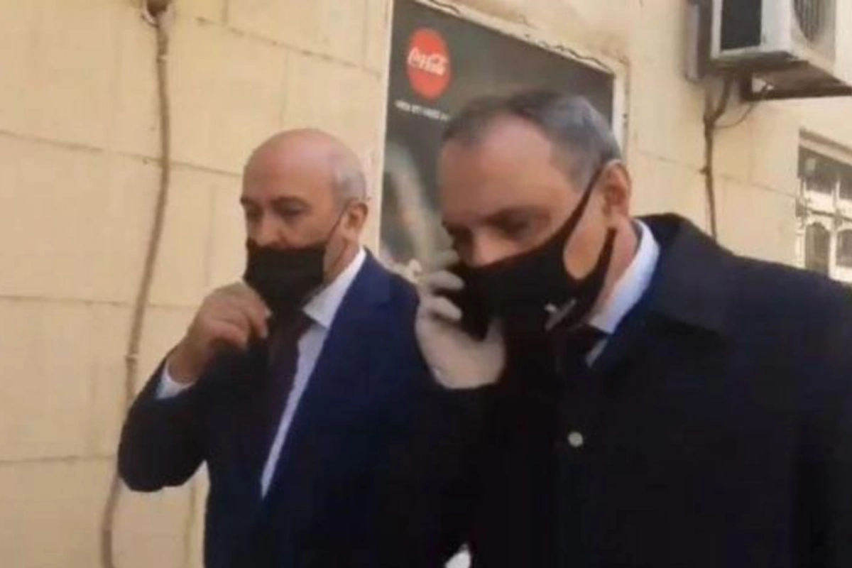 Kamran Əliyev itkin hərbçilərin valideynlərinin yanına getdi