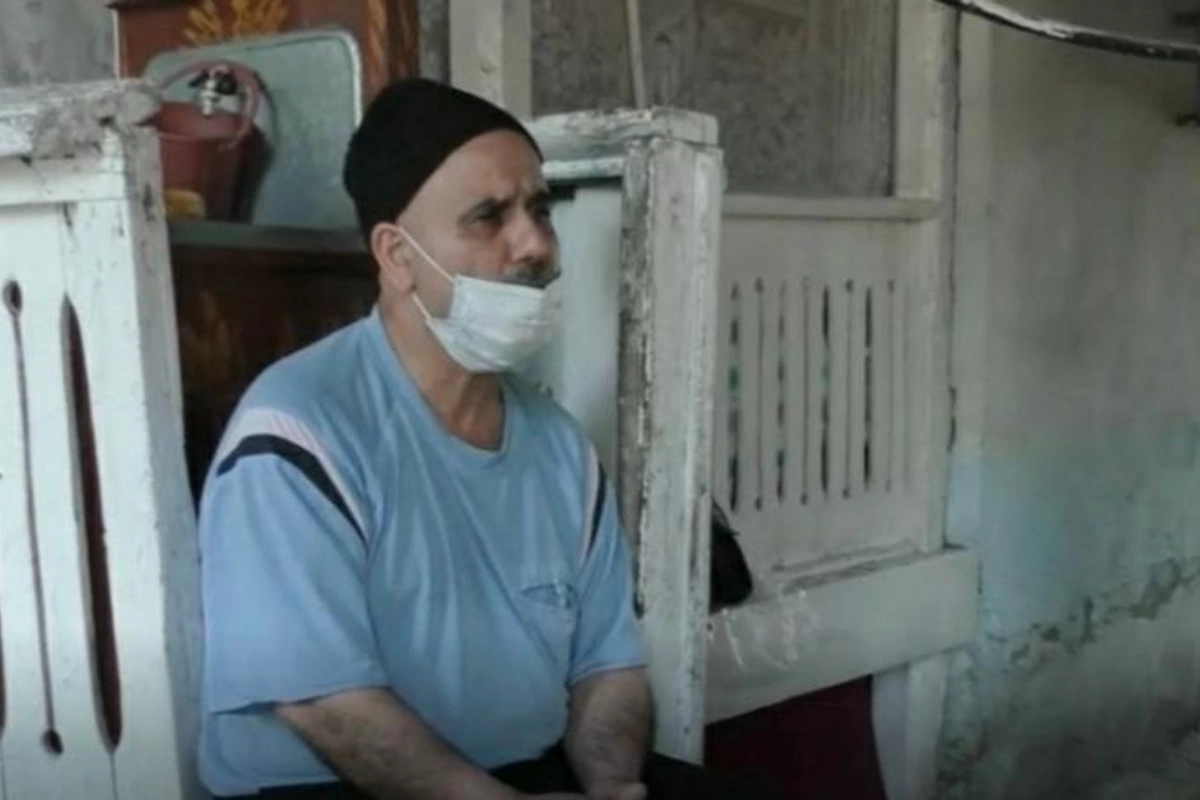 Bazarda satıcılıq edən koronavirus xəstəsi saxlanıldı