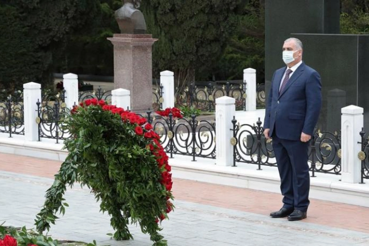 DTX əməkdaşları ümummilli liderin xatirəsini yad etdilər