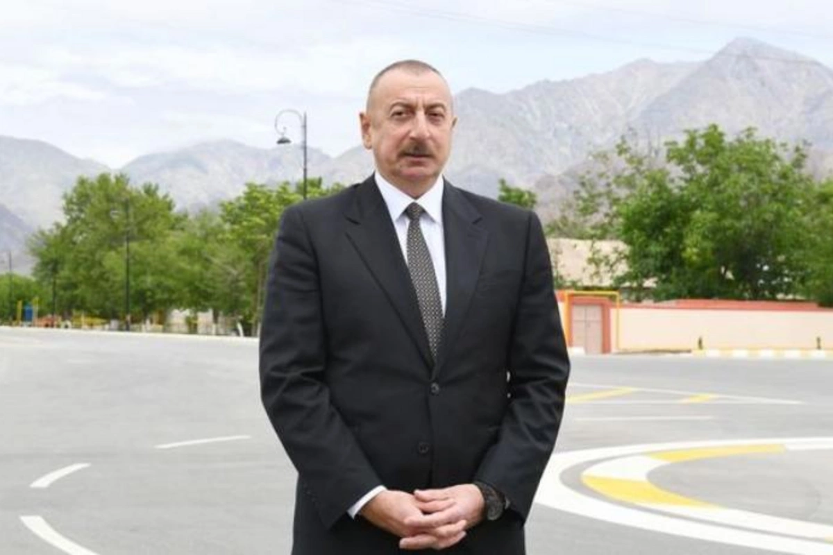 Prezident Laçında Güləbird kənd yaşayış məntəqəsinin təməlini qoyub