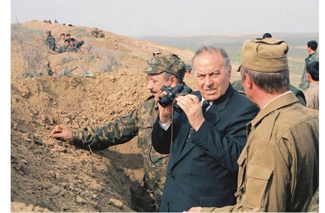 Heydər Əliyevin Azərbaycana həsr etdiyi ömrü və qələbəni gətirən STRATEGİYASI