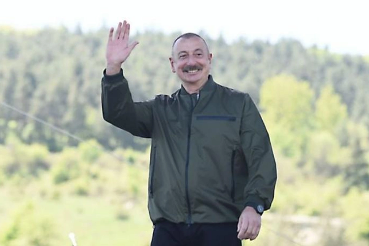 ​İlham Əliyev Şuşada jurnalistlərlə görüşdü