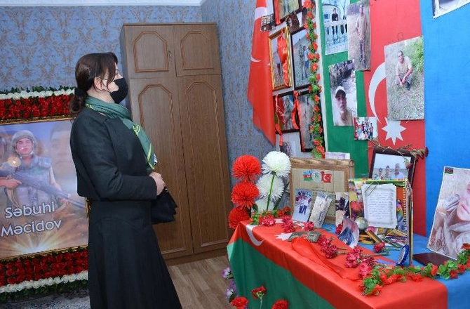 İradə Gülməmmədova bayram ərəfəsində şəhid Səbuhi Məcidovun ailəsinə baş çəkdi — FOTOLAR