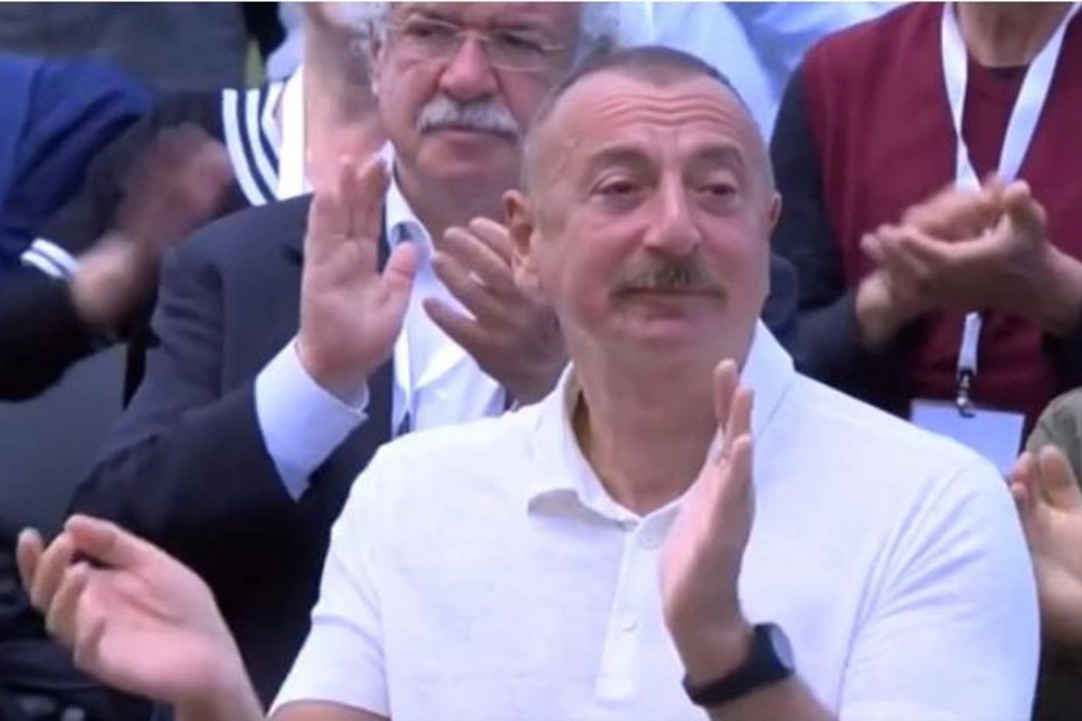 “Xarıbülbül” festivalında təsirli anlar — VİDEO