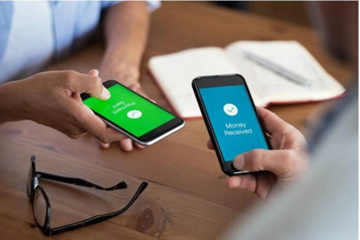 Ölkədə mobil telefonlar ucuzlaşdı