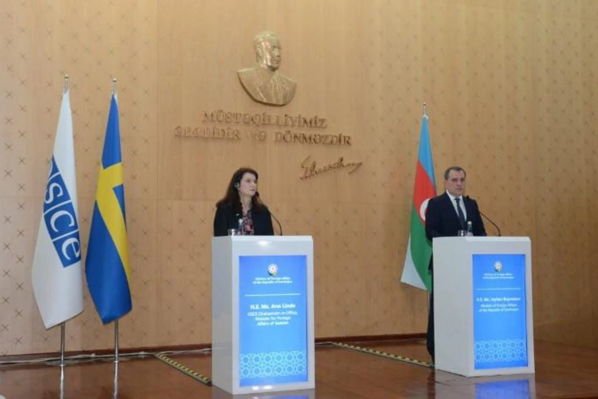 ATƏT sədri ilə Ceyhun Bayramov sərhəddəki gərginliyi müzakirə etdi