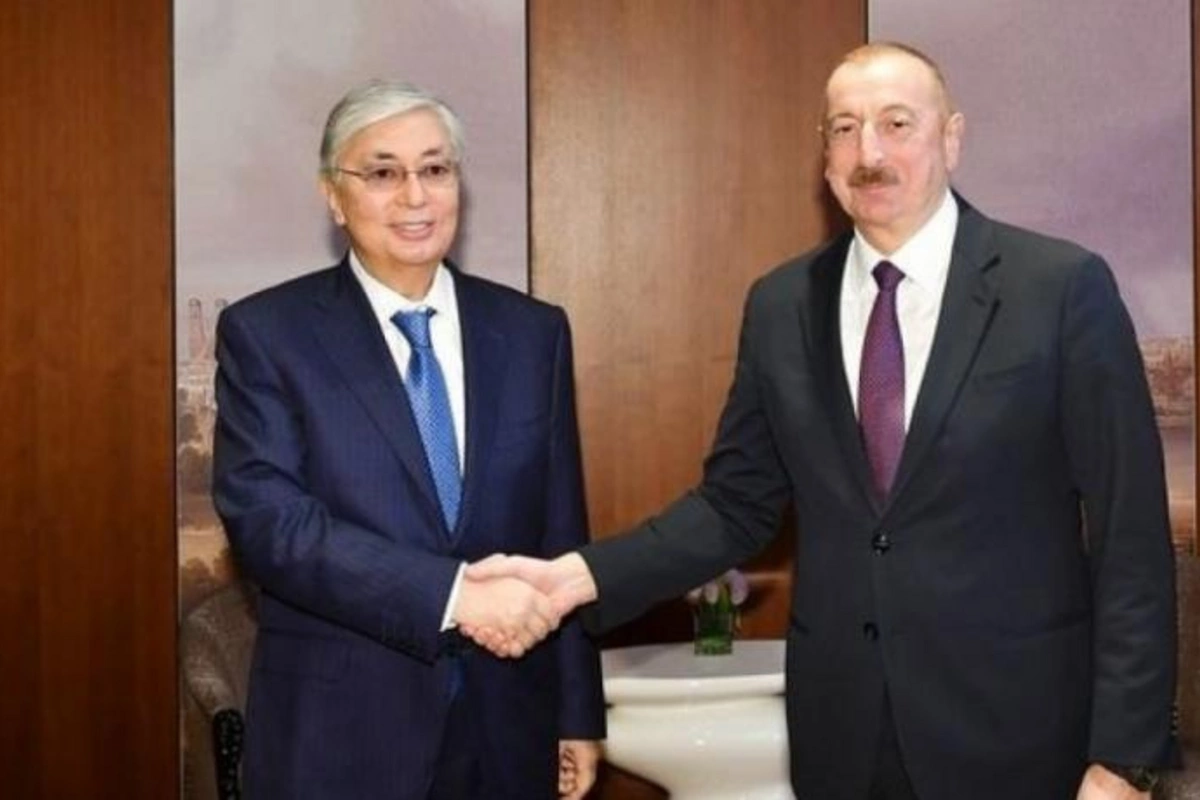 İlham Əliyev Qazaxıstan Prezidentinə zəng etdi