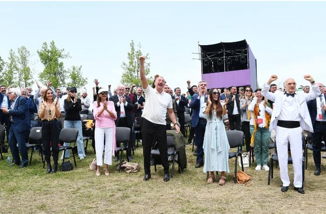 Mehriban xanım Əliyeva Şuşada: Sevinc Gününə qatılan həqiqətlər