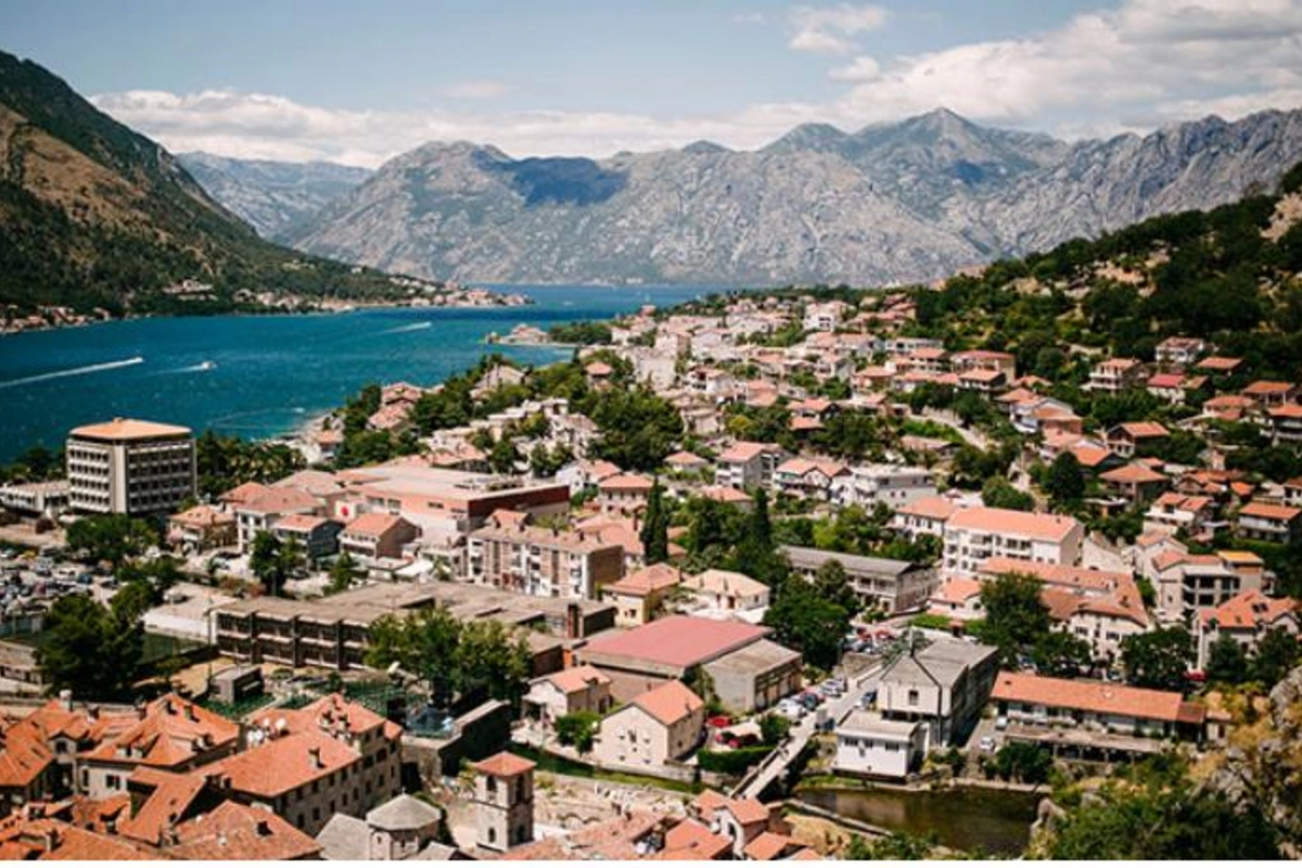Monteneqro turistlərə qapılarını açır