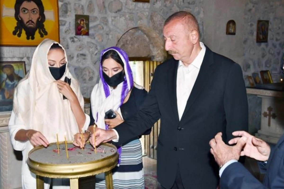 İlham Əliyev Müqəddəs Yelisey adına Cotari kilsəsində oldu — YENİLƏNİB
