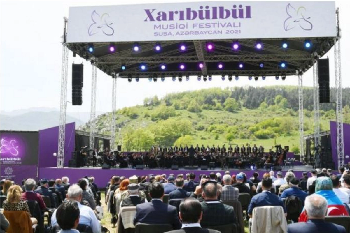 Gələn ay Şuşada Xarıbülbül festivalı keçiriləcək