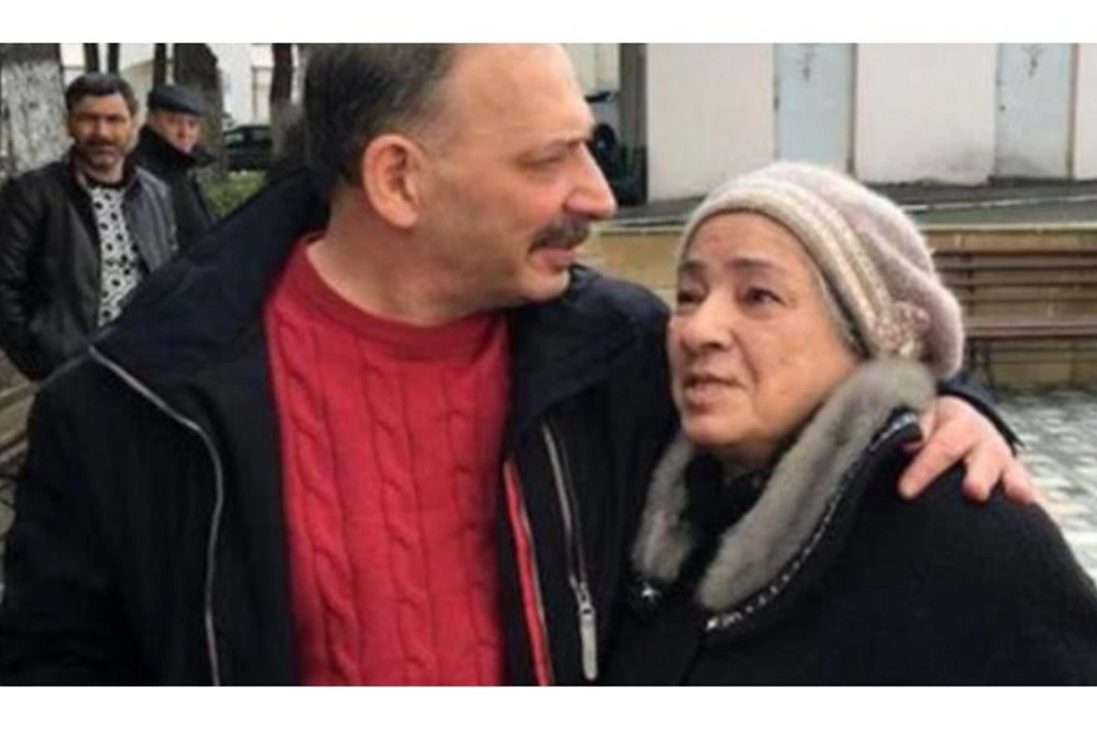 Əməkdar jurnalist Rauf Mirqədirovun anası vəfat etdi