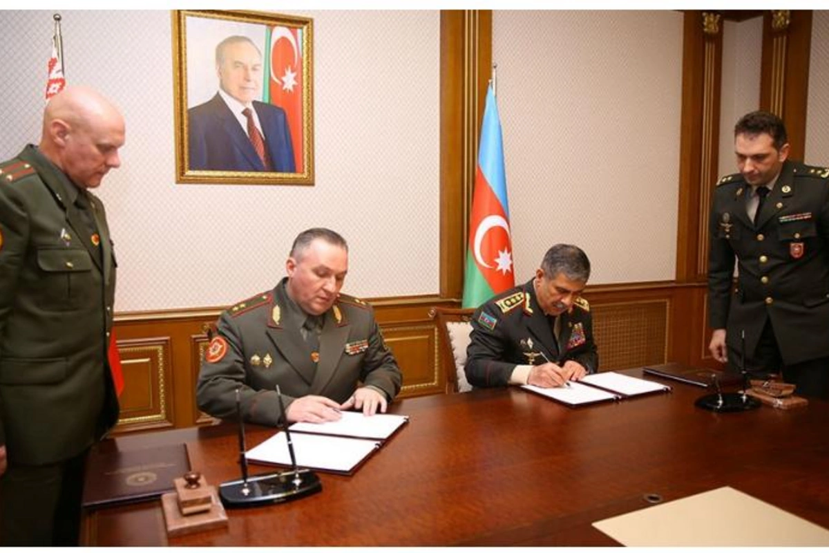 Azərbaycan və Belarus arasında hərbi əməkdaşlığa dair plan imzalandı