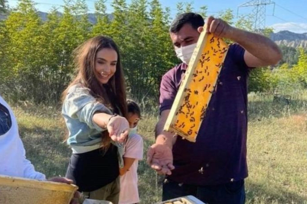 Leyla Əliyeva Qəbələnin Savalan kəndindən balçılarla bağlı paylaşım etdi