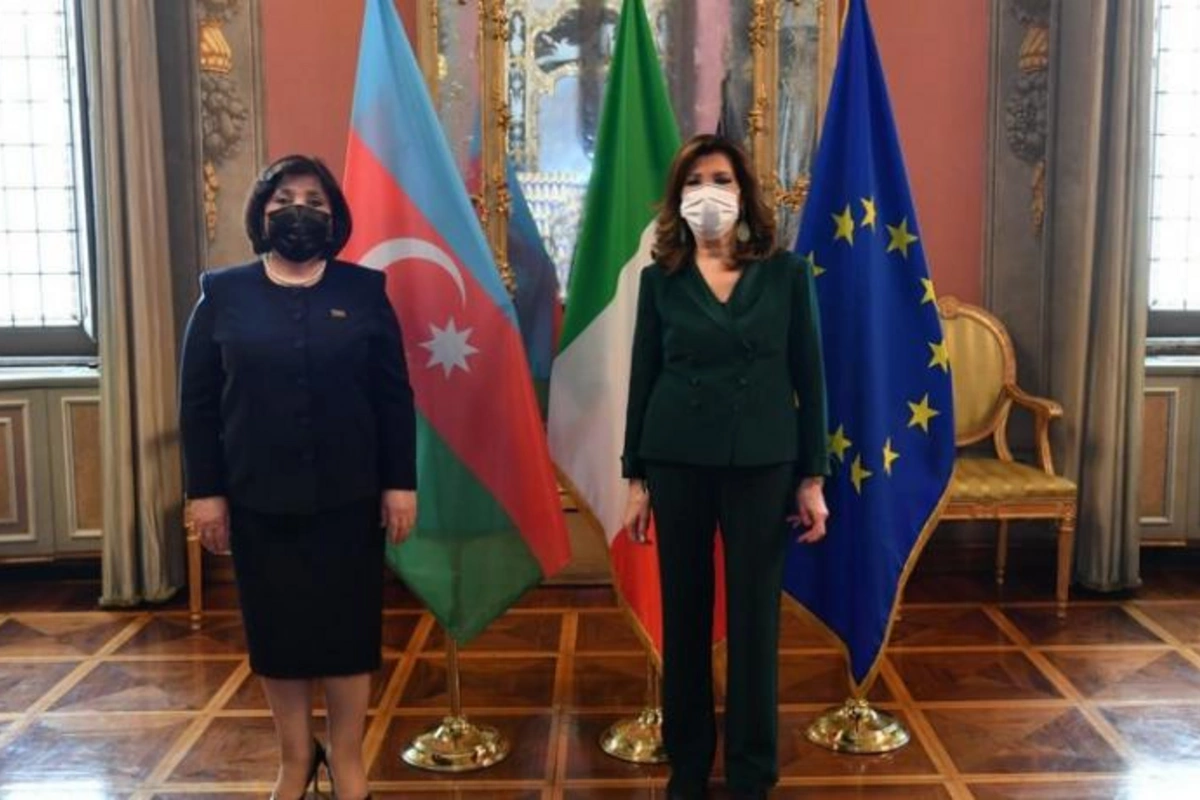 Sahibə Qafarova: Mina xəritələrinin verilməsi üçün Ermənistana təzyiq göstərilməlidir