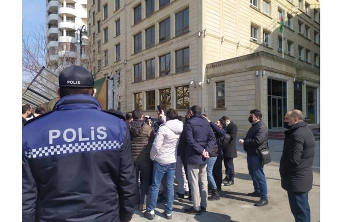 Səfər Mehdiyev məmur sahibkarlığını necə qoruyur? — Gömrük Komitəsi İqtisadiyyat Nazirliyinə birləşdirilməlidir...