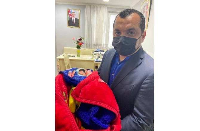 Salyanda 44 günlük Vətən müharibəsi şəhidinin oğlu dünyaya gəldi — FOTOLAR (EKSKLÜZİV) Salyanda 44 günlük Vətən müharibəsi şəhidinin oğlu dünyaya gəldi — FOTOLAR (EKSKLÜZİV)