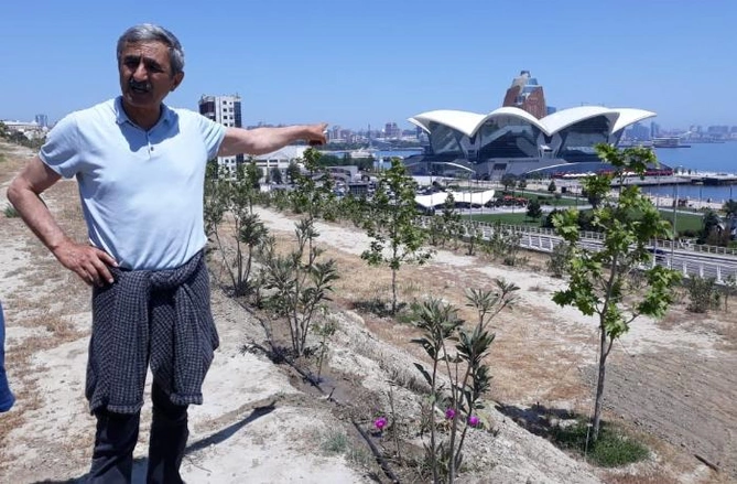Məmurlar içində tanıdığım ən səmimi insan Hacıbaladır — Aslan İsmayılovla Xan çinar parkında SÖHBƏT (FOTOLAR) Məmurlar içində tanıdığım ən səmimi insan Hacıbaladır — Aslan İsmayılovla Xan çinar parkında SÖHBƏT (FOTOLAR)