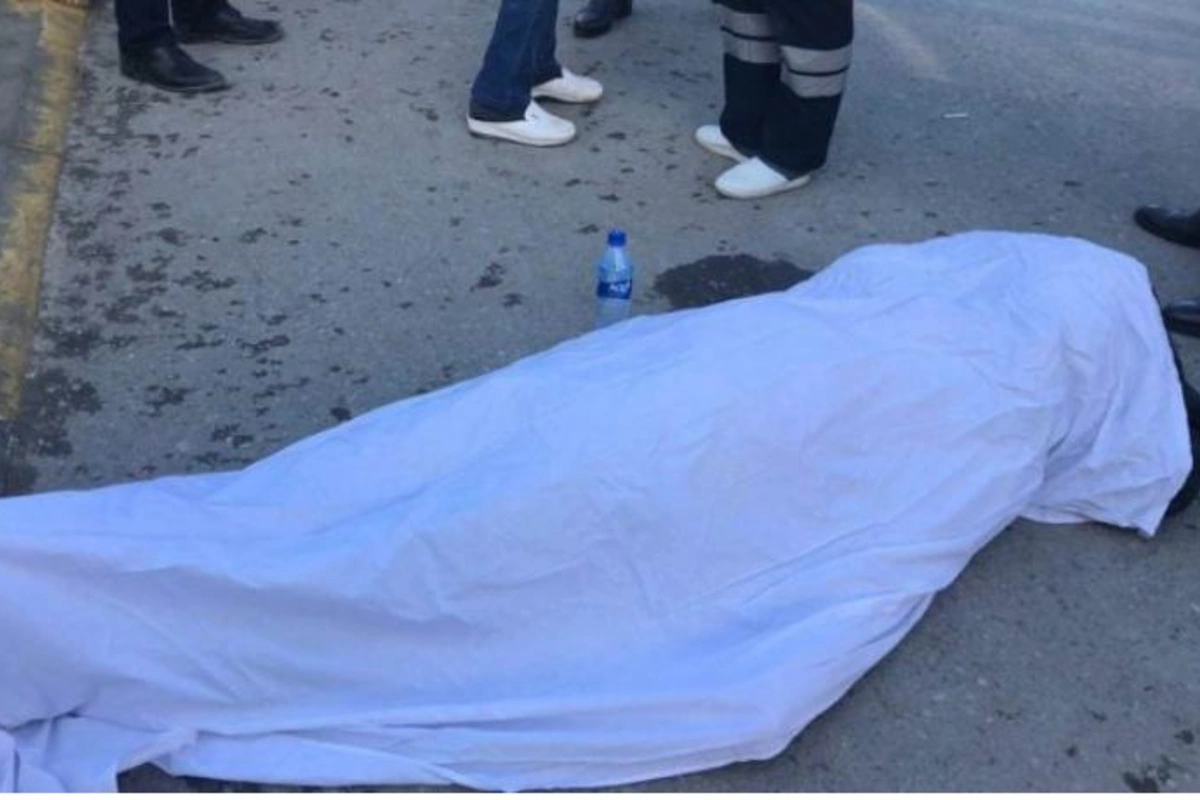 Qəbələdə yol kənarında kişi meyiti aşkarlandı
