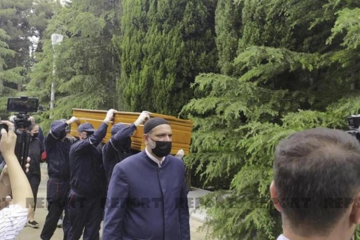 Xalq rəssamı Tahir Salahov I Fəxri xiyabanda dəfn olundu — YENİLƏNİB