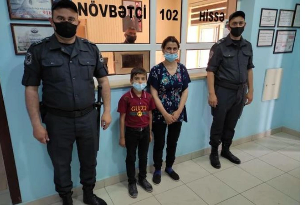 Azərbaycanda polis vətəndaşın itirdiyi pul kisəsini taparaq özünə qaytardı