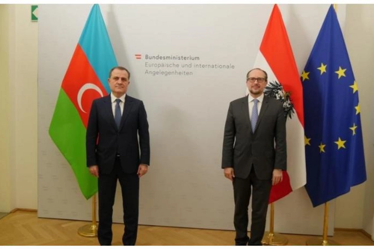 Ceyhun Bayramov Avstriyanın federal naziri ilə görüşdü