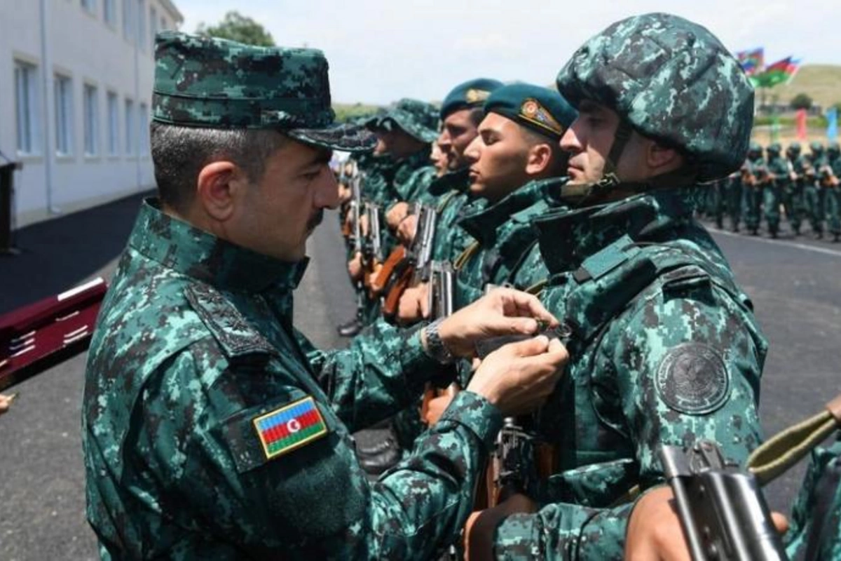 Vətən müharibəsi qəhrəmanlarına orden və medallar təqdim olundu — FOTOLAR