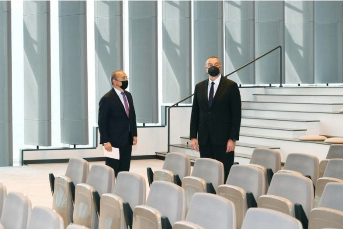 İlham Əliyev İqtisadiyyat Nazirliyinin yeni binasının açılışında iştirak etdi — YENİLƏNİB