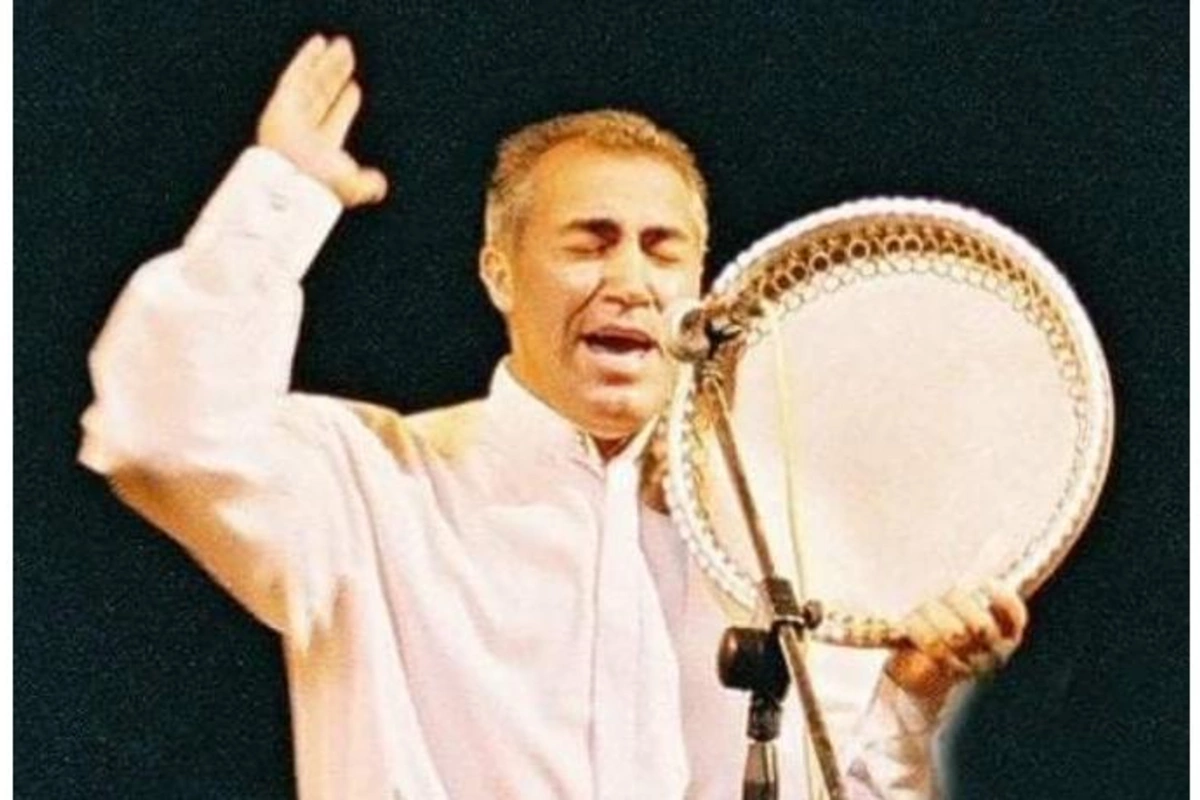 Azərbaycanlı xanəndə Almaniya mühacirətindən Vətənə qayıtdı