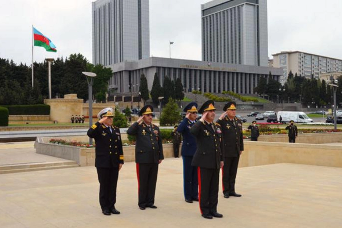 MN rəhbərliyi Böyük Vətən müharibəsində həlak olanların xatirəsini yad edib — VİDEO+FOTO