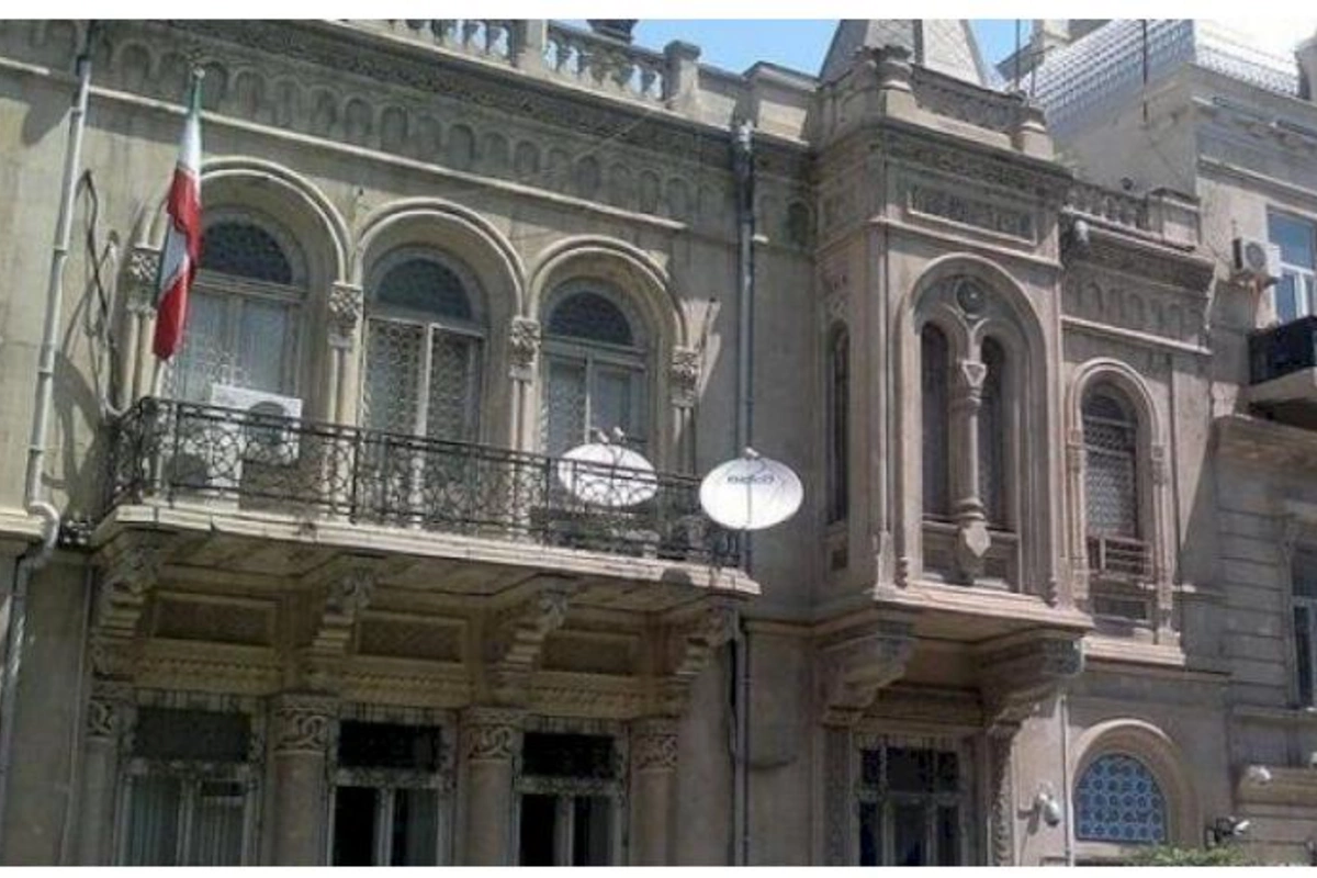 İran səfirliyi Azərbaycan xalqını təbrik edib — FOTO