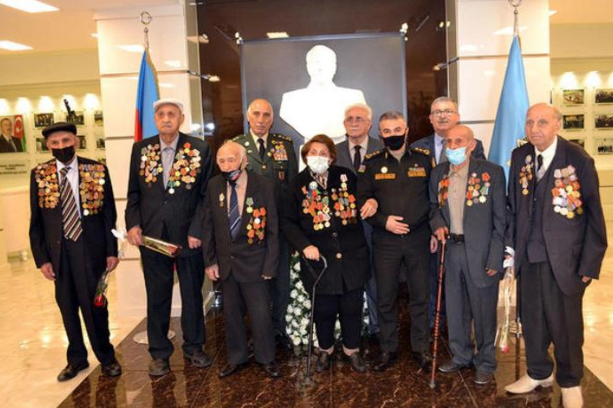 Böyük Vətən müharibəsi veteranları ilə görüş keçirilib — FOTO