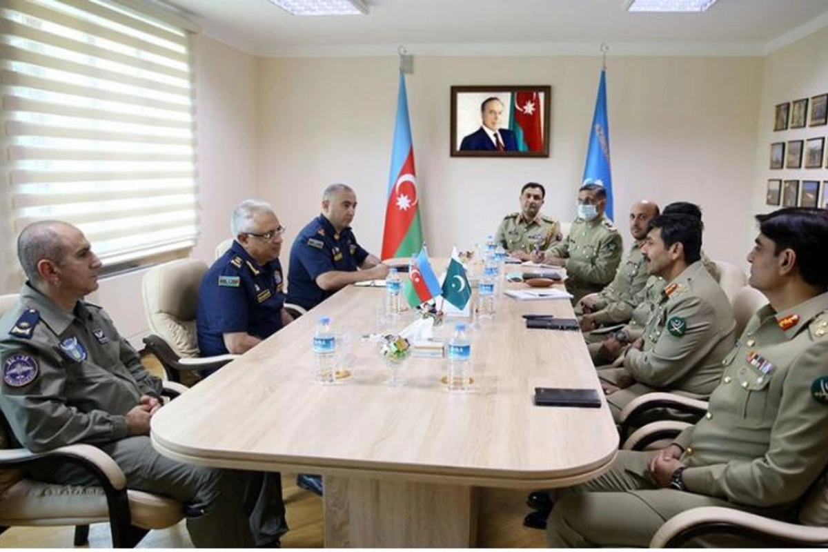Azərbaycanla Pakistan arasında hərbi aviasiya sahəsində əməkdaşlıq müzakirə olundu — FOTOLAR