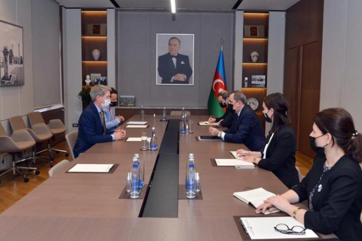 Azərbaycan minalardan təmizlənməyə görə Britaniyaya təşəkkür etdi