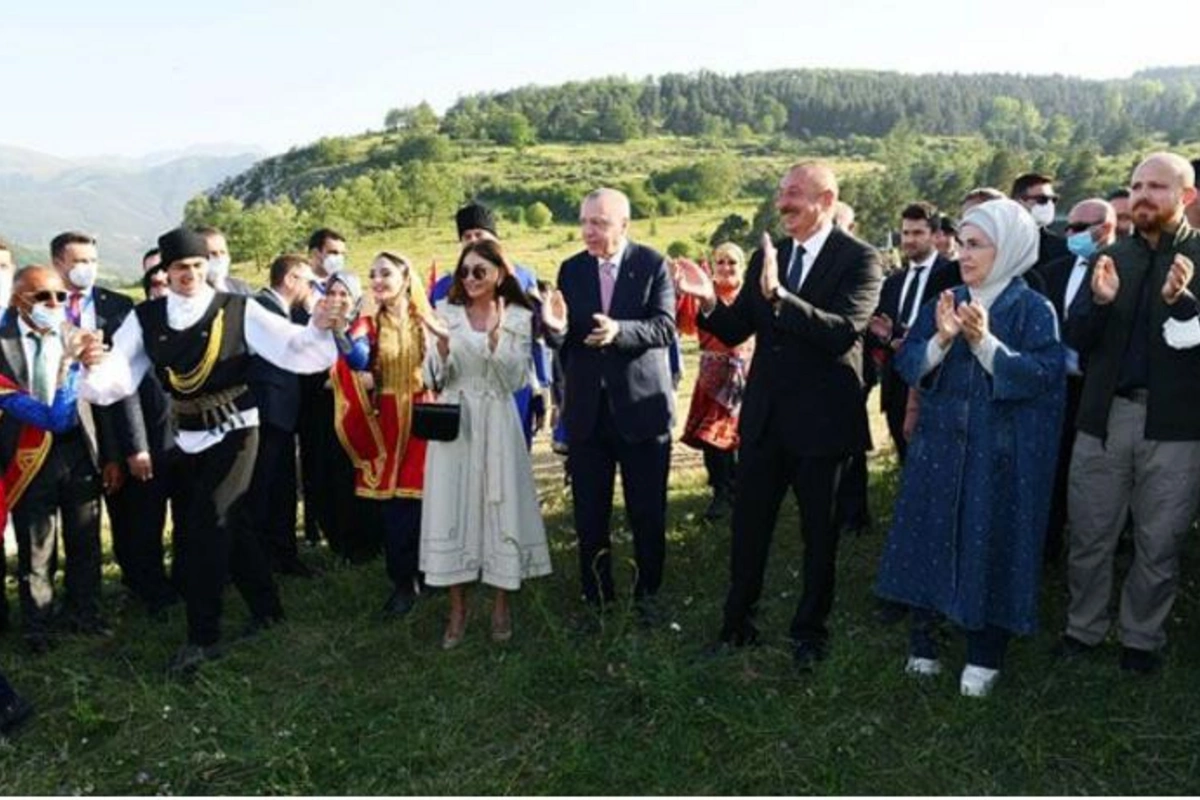 Prezidentin Cıdır düzündəki rəqsindən daha bir VİDEO