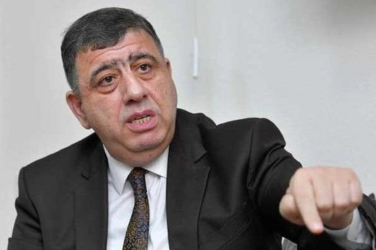 “Ədəbiyyatın meydanı boşdur” — Orxan Fikrətoğlu