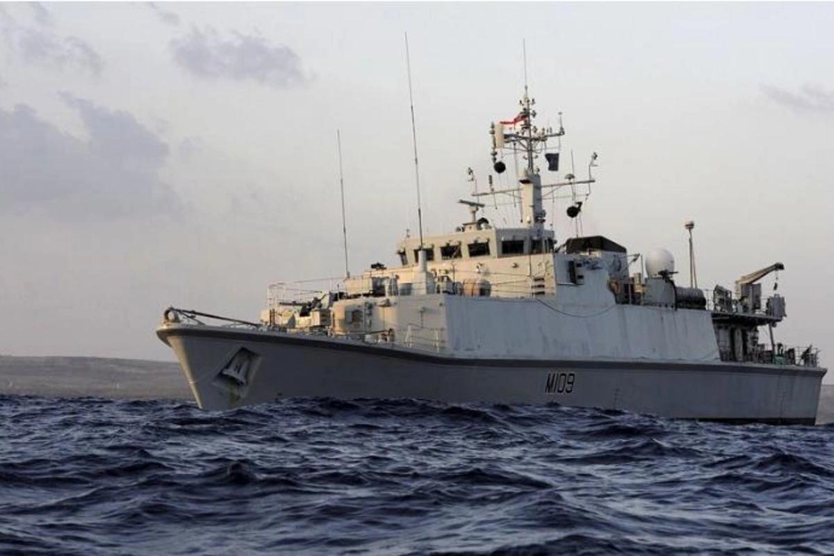 Rusiya Qara dənizdə Britaniya gəmisinə atəş açdı