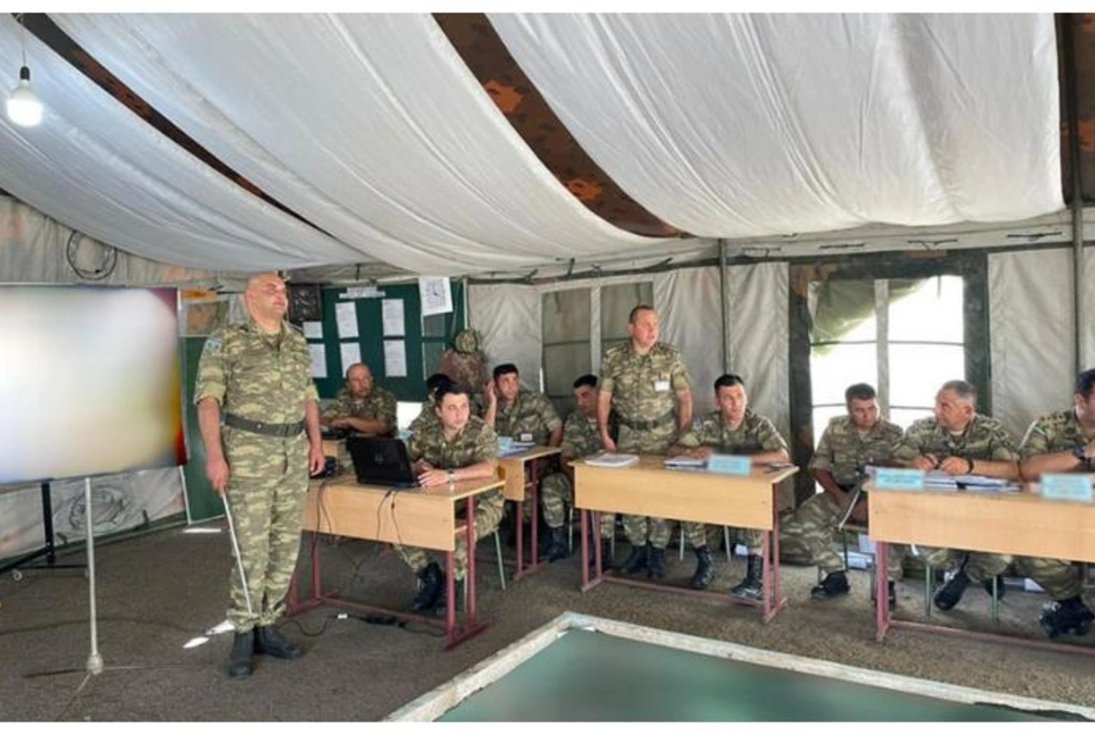 Azərbaycan Ordusunda briqada komanda-qərargah təlimi keçirilir — FOTO
