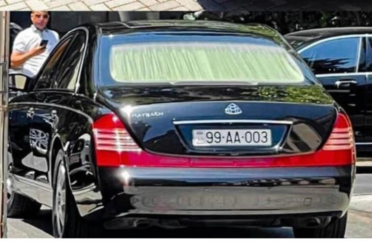 Allahşükür Paşazadənin şok qiymətinə yeni zirehli maşını — FOTO