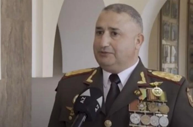 Mais Bərxudarov: “Müharibədə ən güclü silahımız dəmir yumruq oldu” — VİDEO Mais Bərxudarov: “Müharibədə ən güclü silahımız dəmir yumruq oldu” — VİDEO