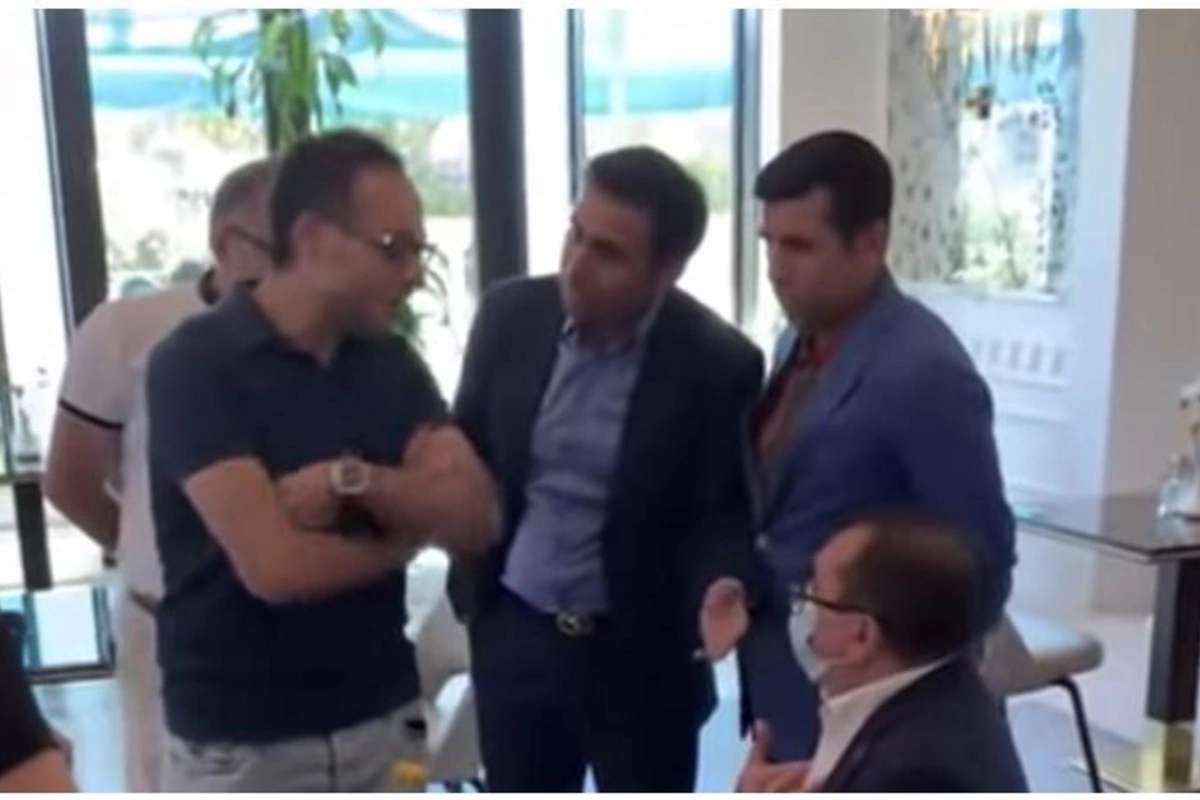 DİN maska taxmayan deputatı cərimələdi — VİDEO
