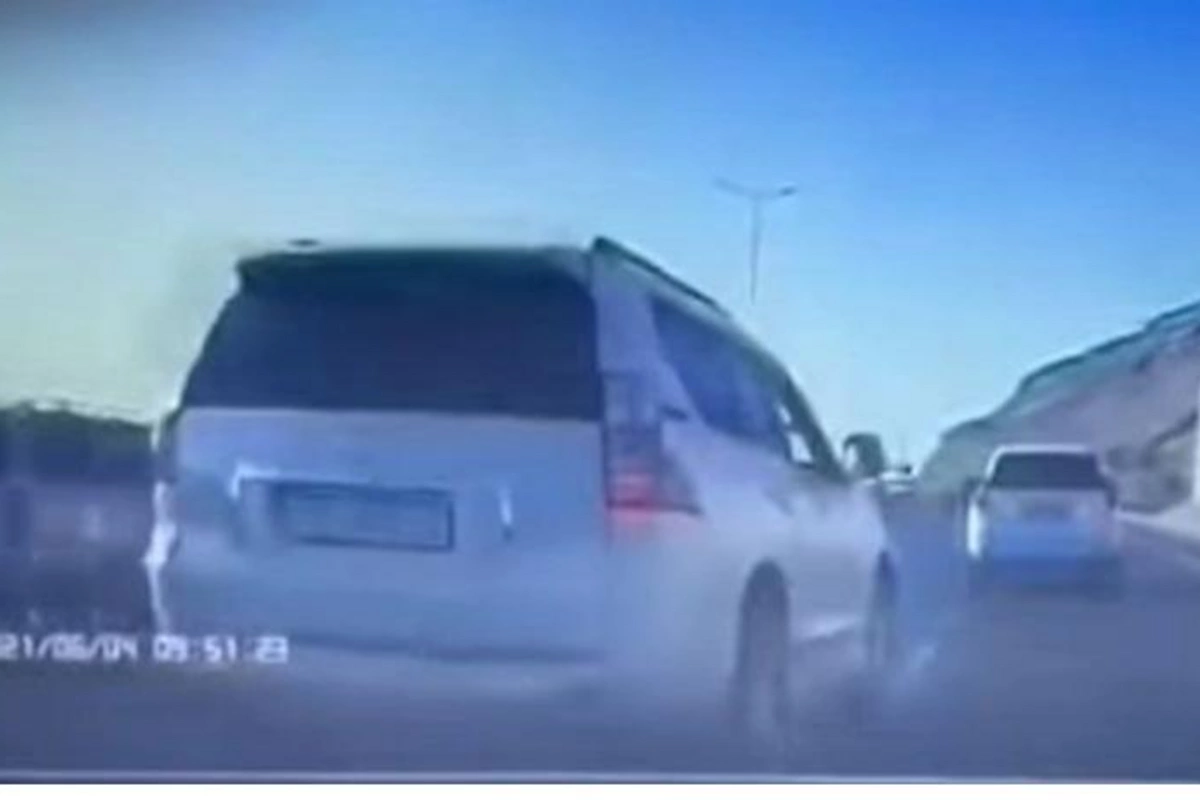 Bakıda sürücünün qarşısını kəsmək istəyənlər saxlanıldı