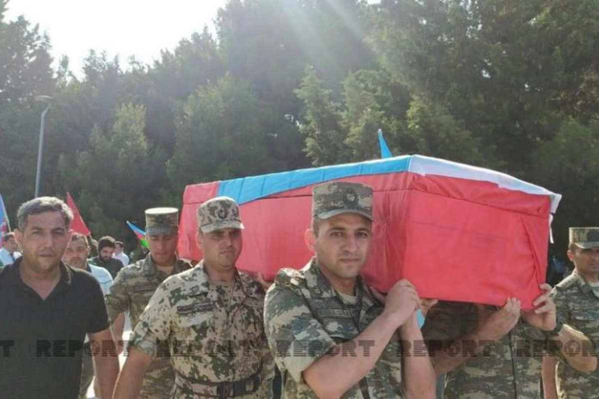 Laçında şəhid olan hərbçilər dəfn edildi — FOTOLAR