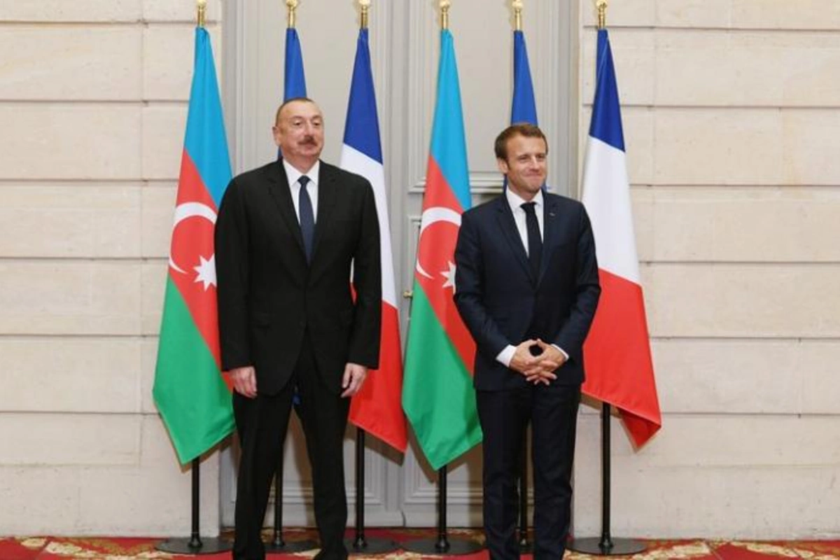 İlham Əliyev Fransa Prezidentinə təbrik məktubu ünvanladı