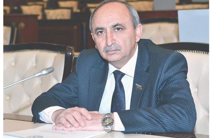 Ermənilər də “çıxış yolu”nu Jirinovski kimiləri üstümüzə hürdürməkdə görürlər — Deputat Ermənilər də “çıxış yolu”nu Jirinovski kimiləri üstümüzə hürdürməkdə görürlər — Deputat