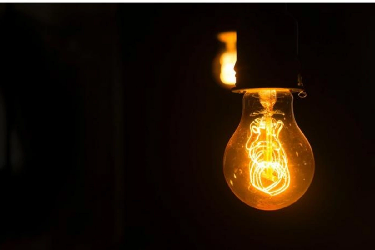 Azərbaycanda elektrik enerjisi üzrə gecə və gündüz tarifləri müəyyən edildi