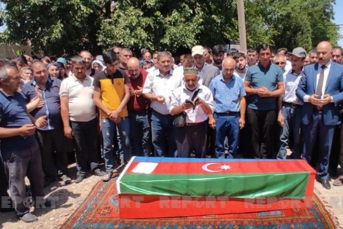 Kəlbəcərdə minaya düşərək həlak olan məmur dəfn olundu — YENİLƏNİB