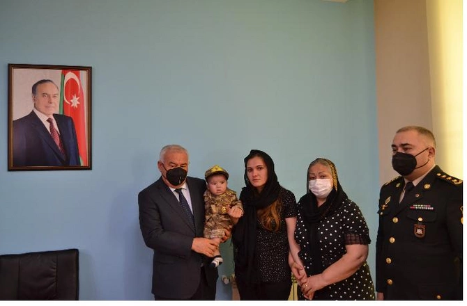 Füzulidə şəhid ailələrinə orden və medallar təqdim edildi — FOTOLAR