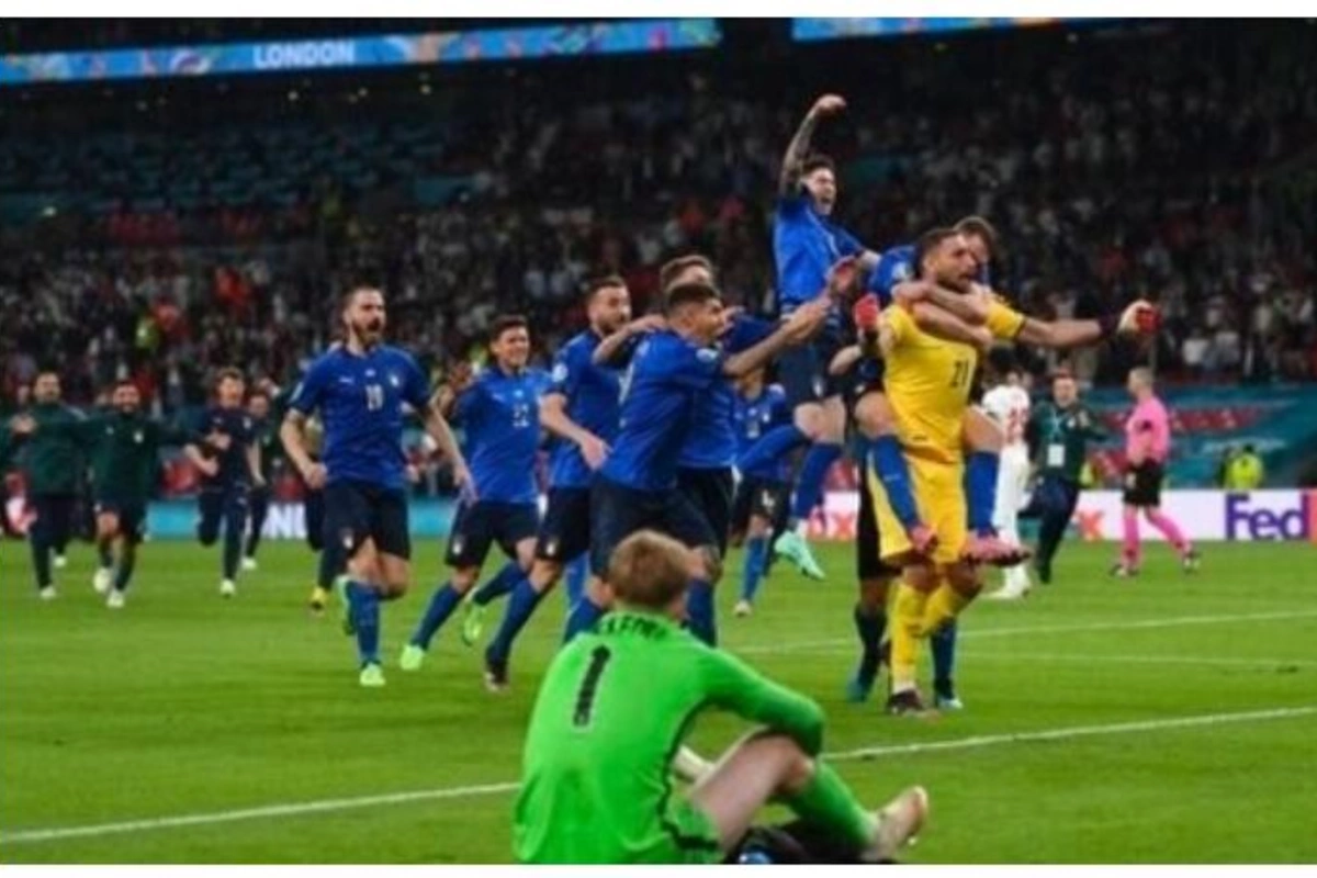 UEFA İtaliya - İngiltərə matçı barədə araşdırma başlatdı