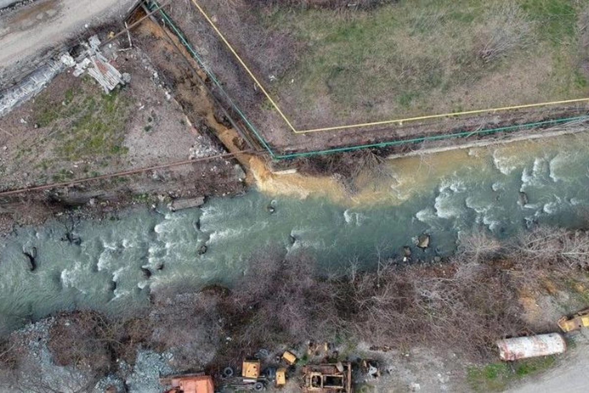 “The Peninsula”: Oxçuçayın çirkləndirilməsi insan sağlamlığı üçün son dərəcədə təhlükəlidir